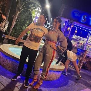 Meet your Posher, Aly